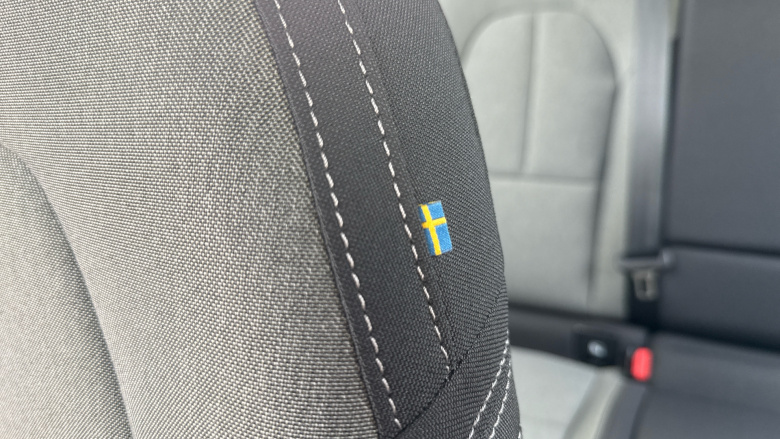 Volvo XC40 2.0 B3P Core 5dr Auto Petrol Estate